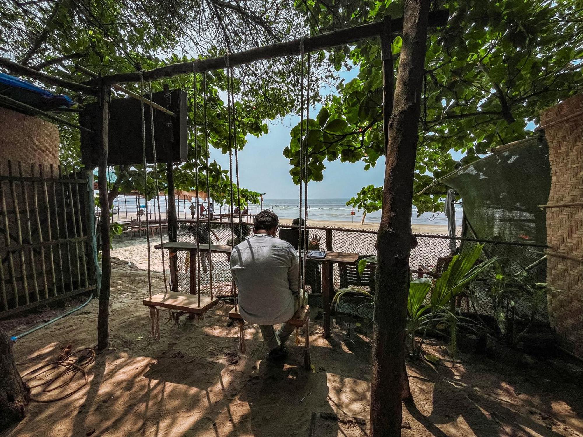 12 Monks - Beachside Hostel Arambol Kültér fotó
