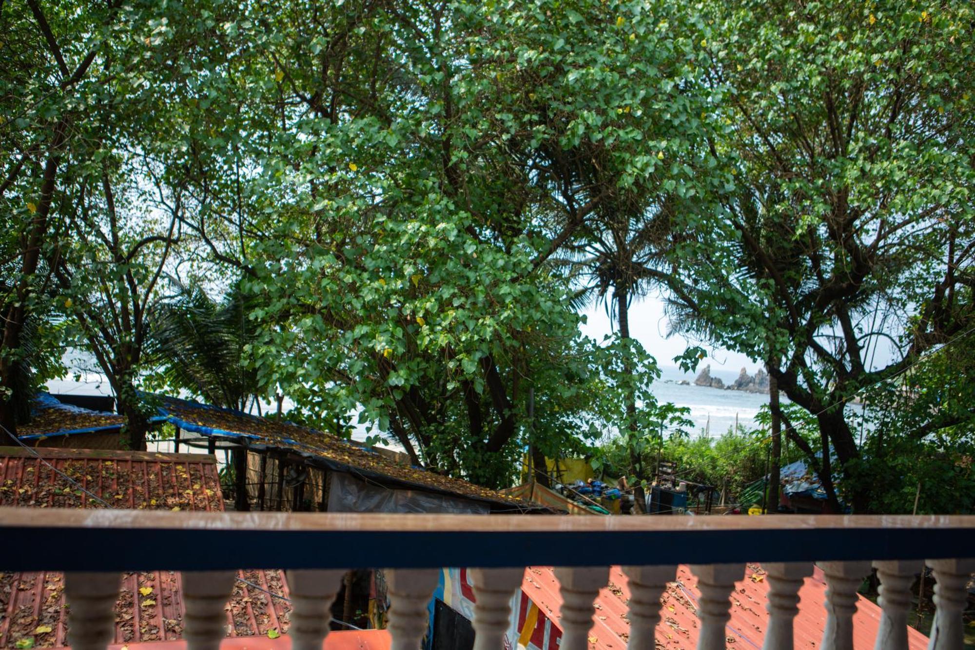 12 Monks - Beachside Hostel Arambol Kültér fotó